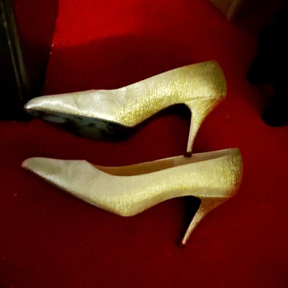 Special Occasions by Saugus Shoes - Picture 6 of 8